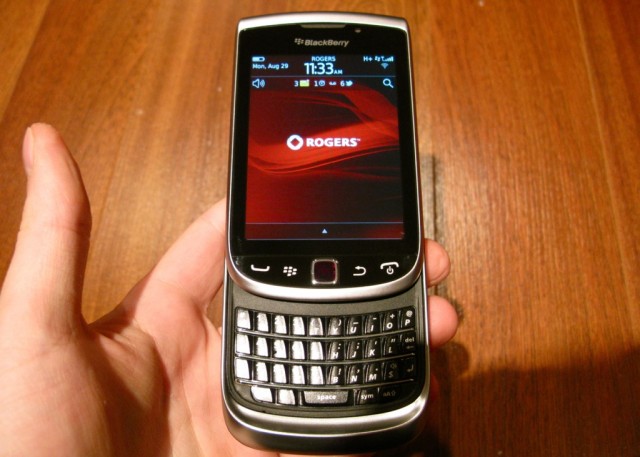 バイデン政権は制裁強化 Blackberry Priv と Blackberry Torch 9810 スマートフォン本体