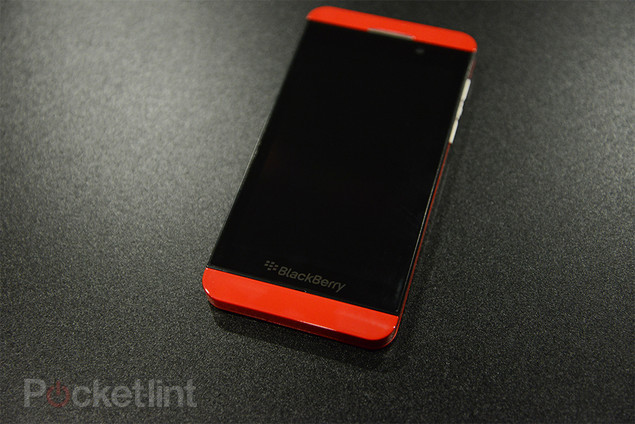 red-blackberry-z10-limited-edition-8
