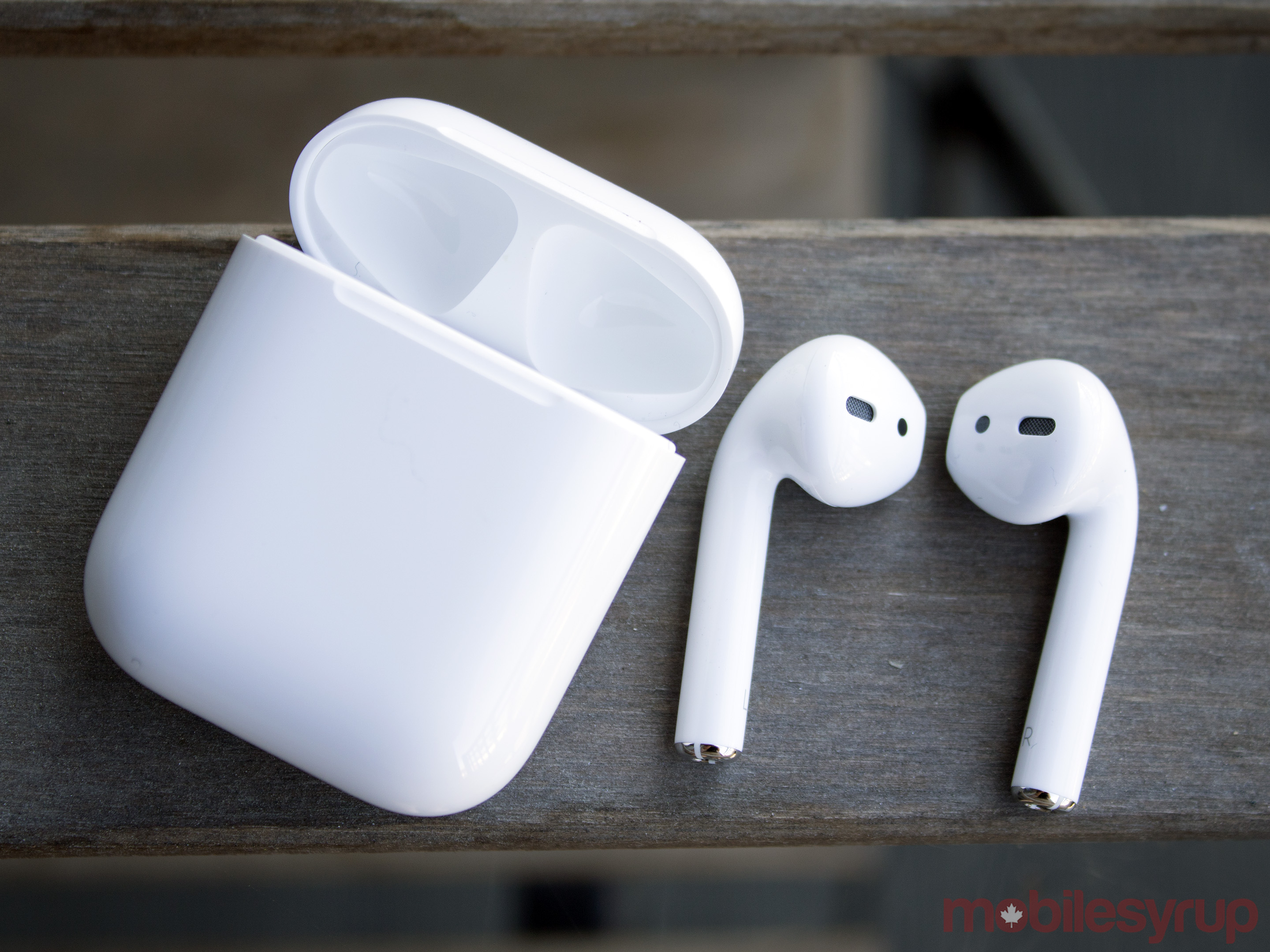 Prelude knude uhøjtidelig AirPods Review: Welcome to the wireless future - MobileSyrup