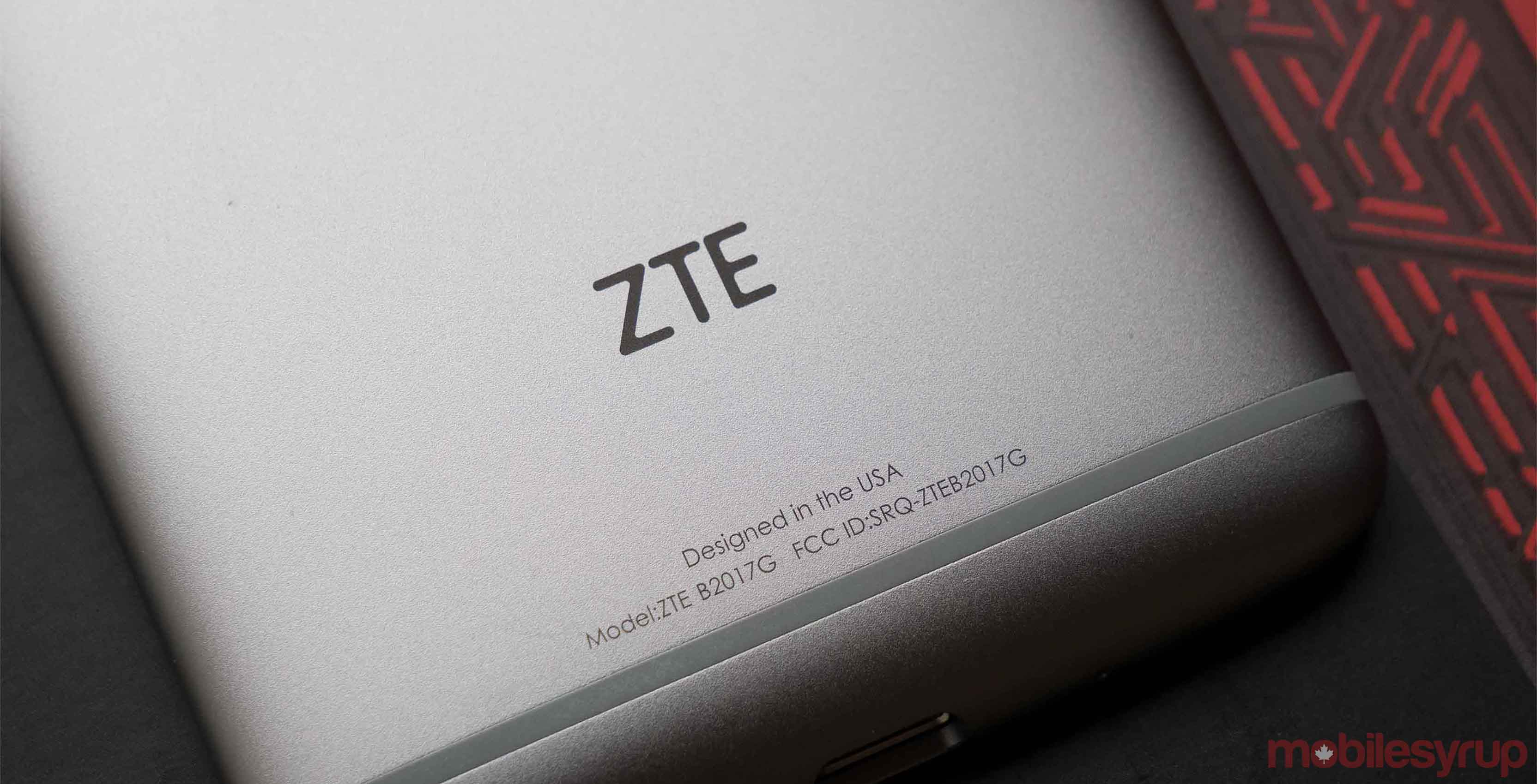 ZTE Axon 7 Mini smartphone