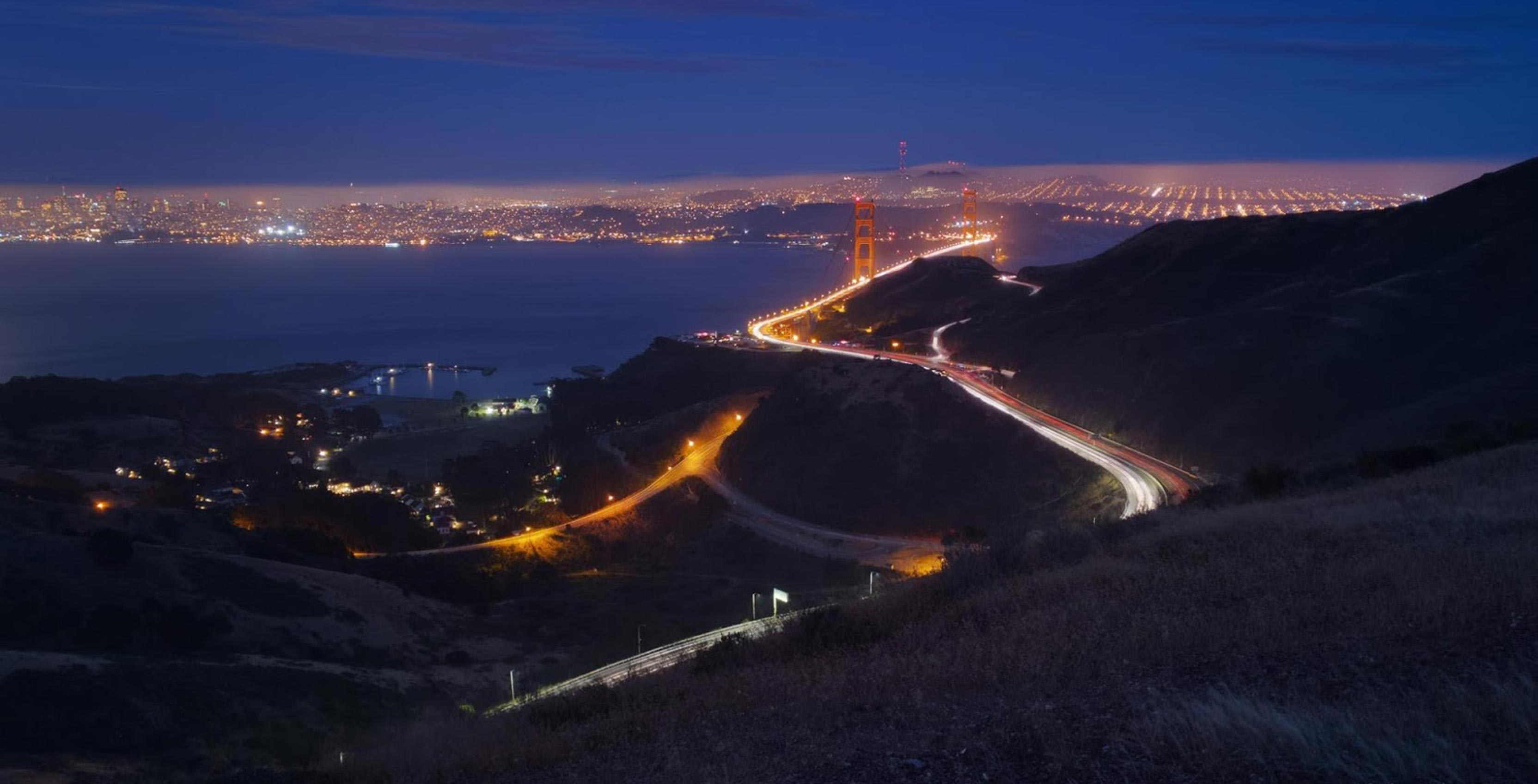 Night time photo of Golden Gate Bridge captured with Nexus 6P