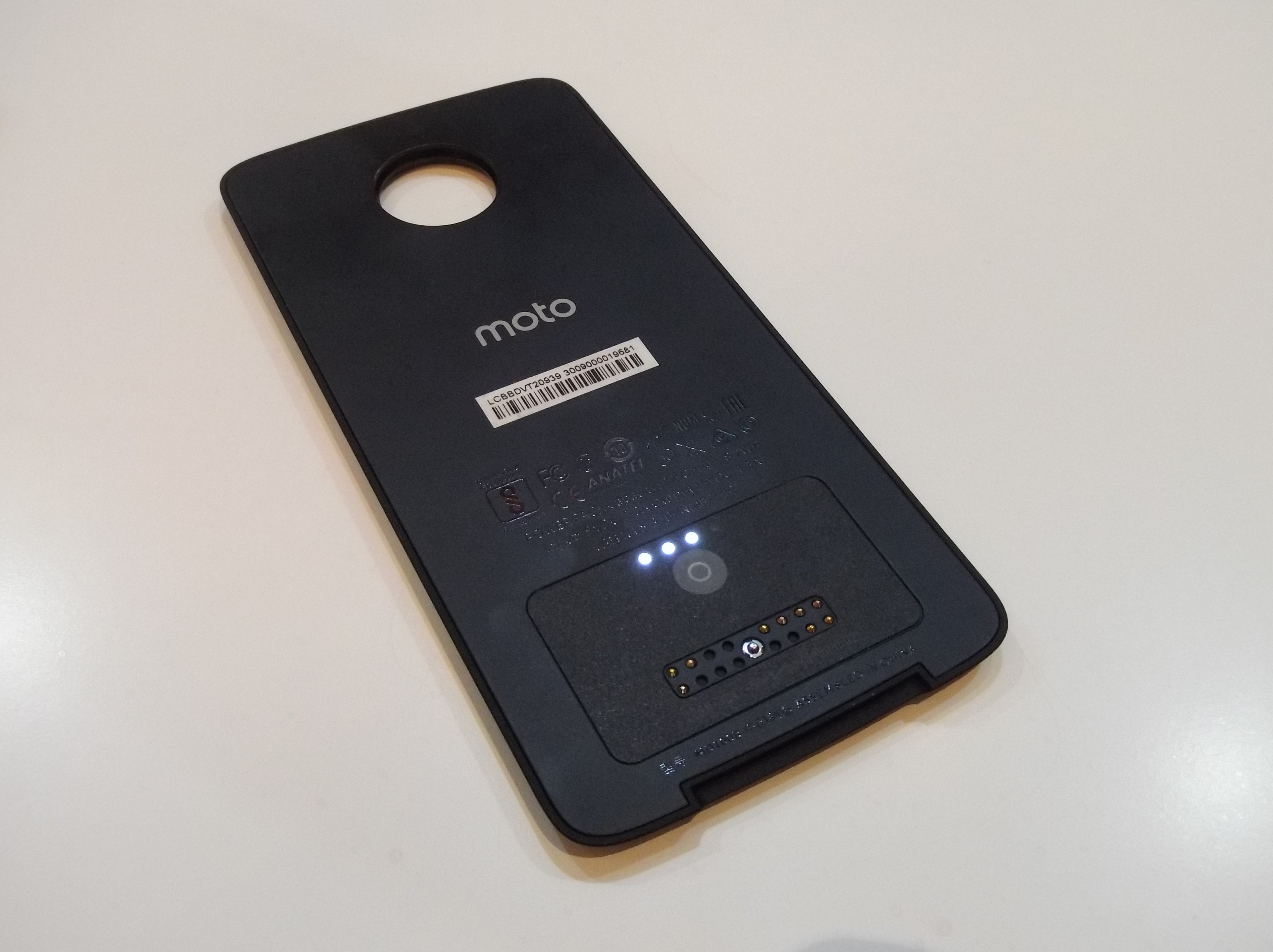 New Moto Mod battery pack leaks online MobileSyrup
