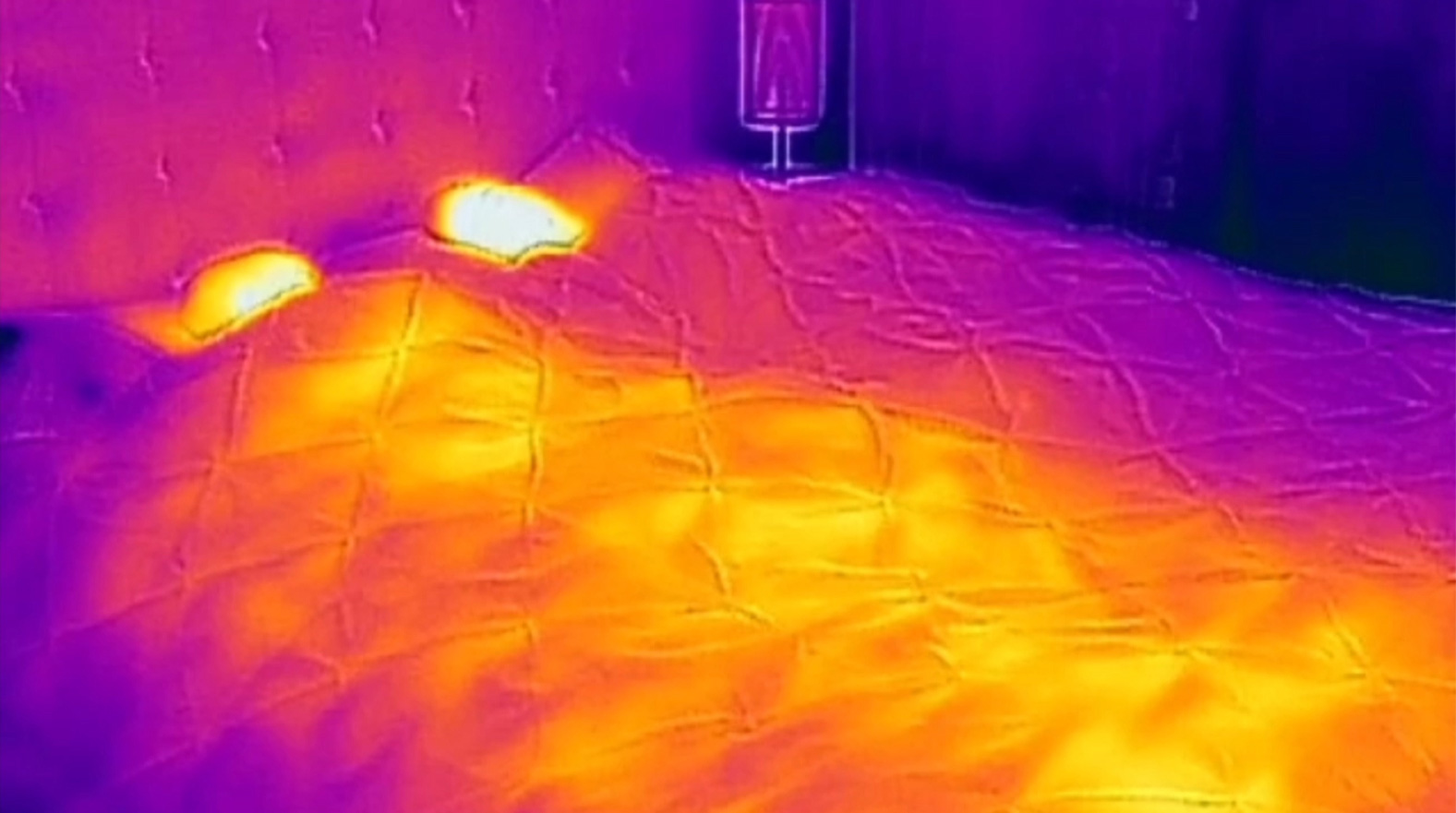 Smartduvet temperature controlled bed