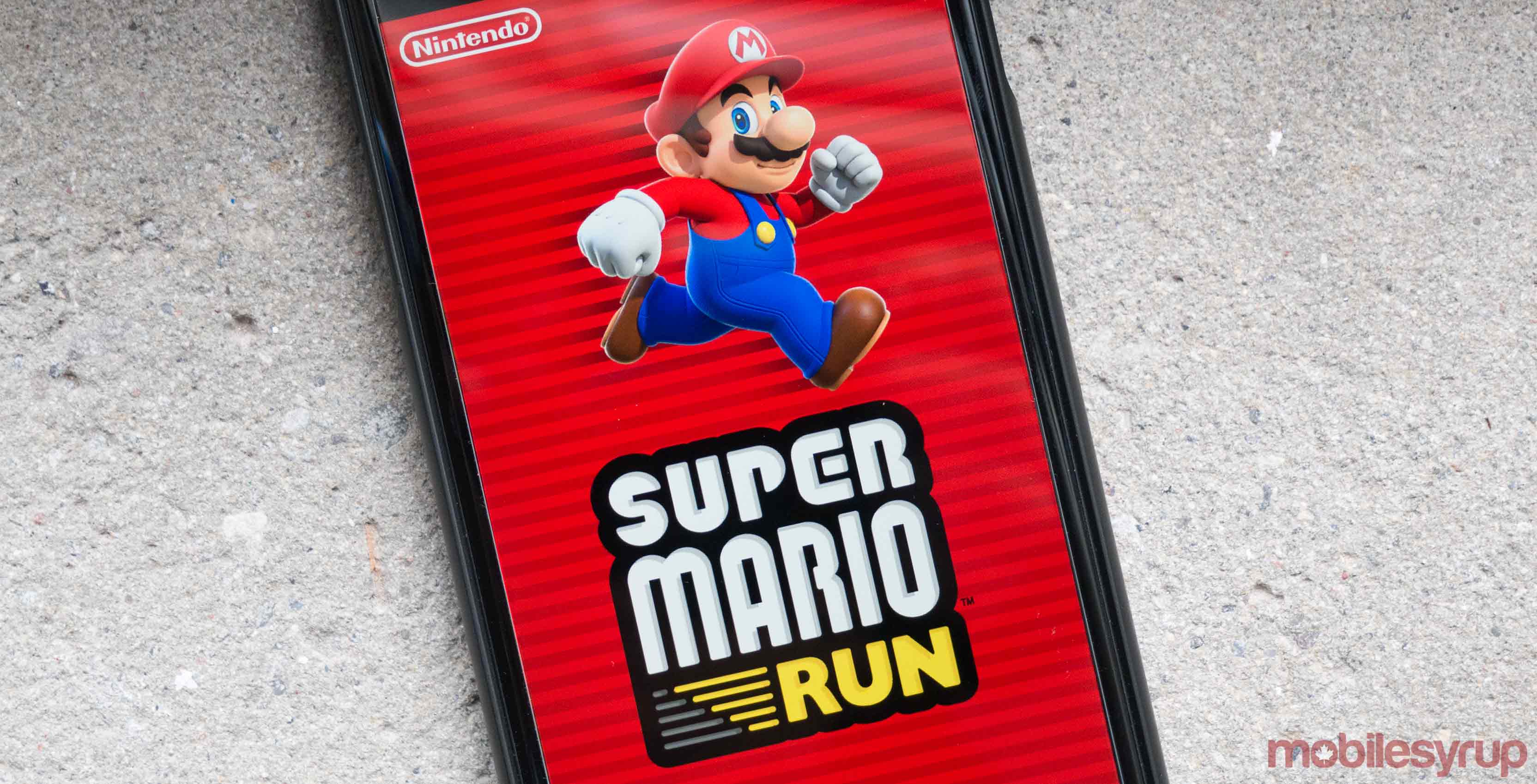 Super Mario Run on smartphone