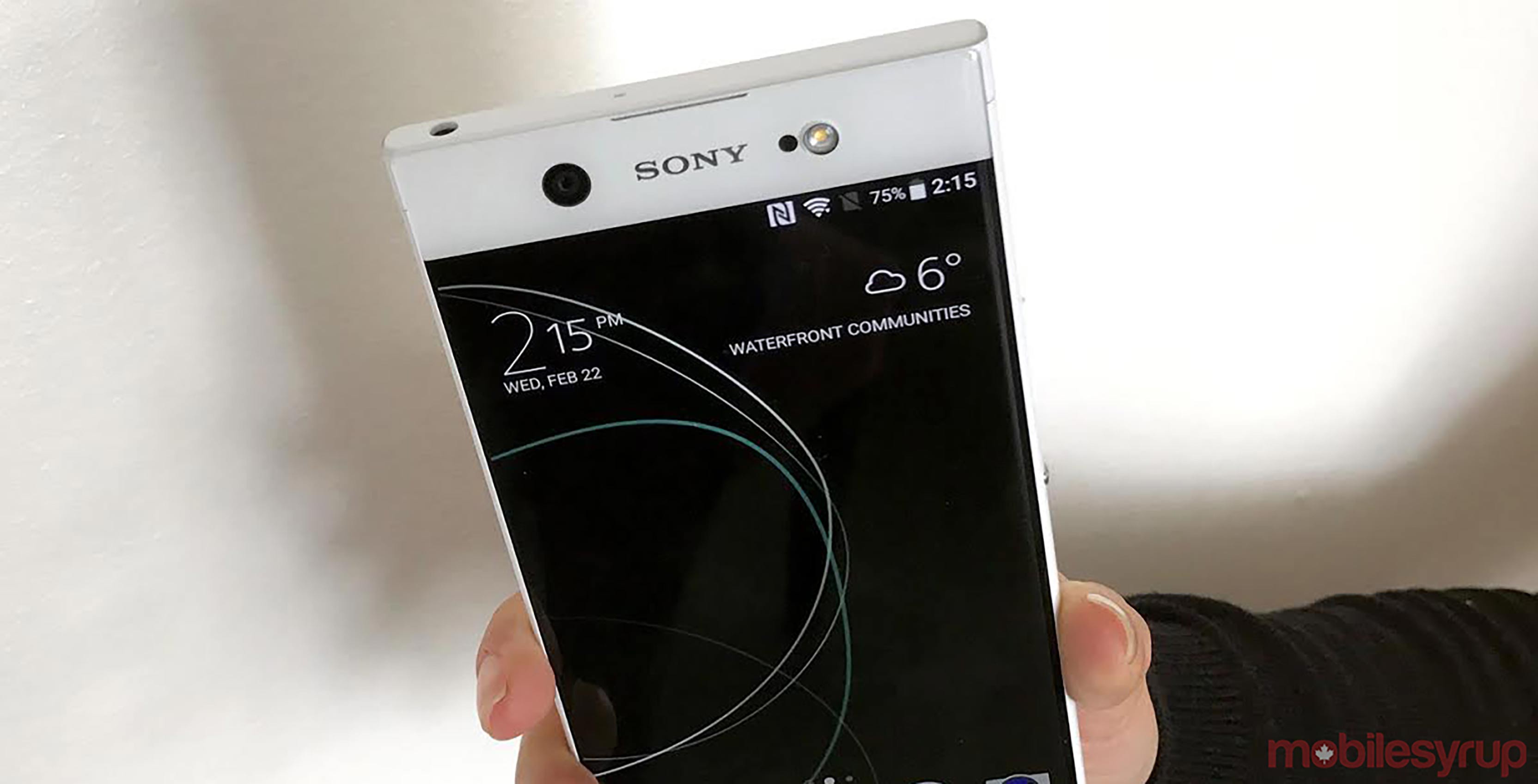 Sony Xperia XA1 Ultra in hand
