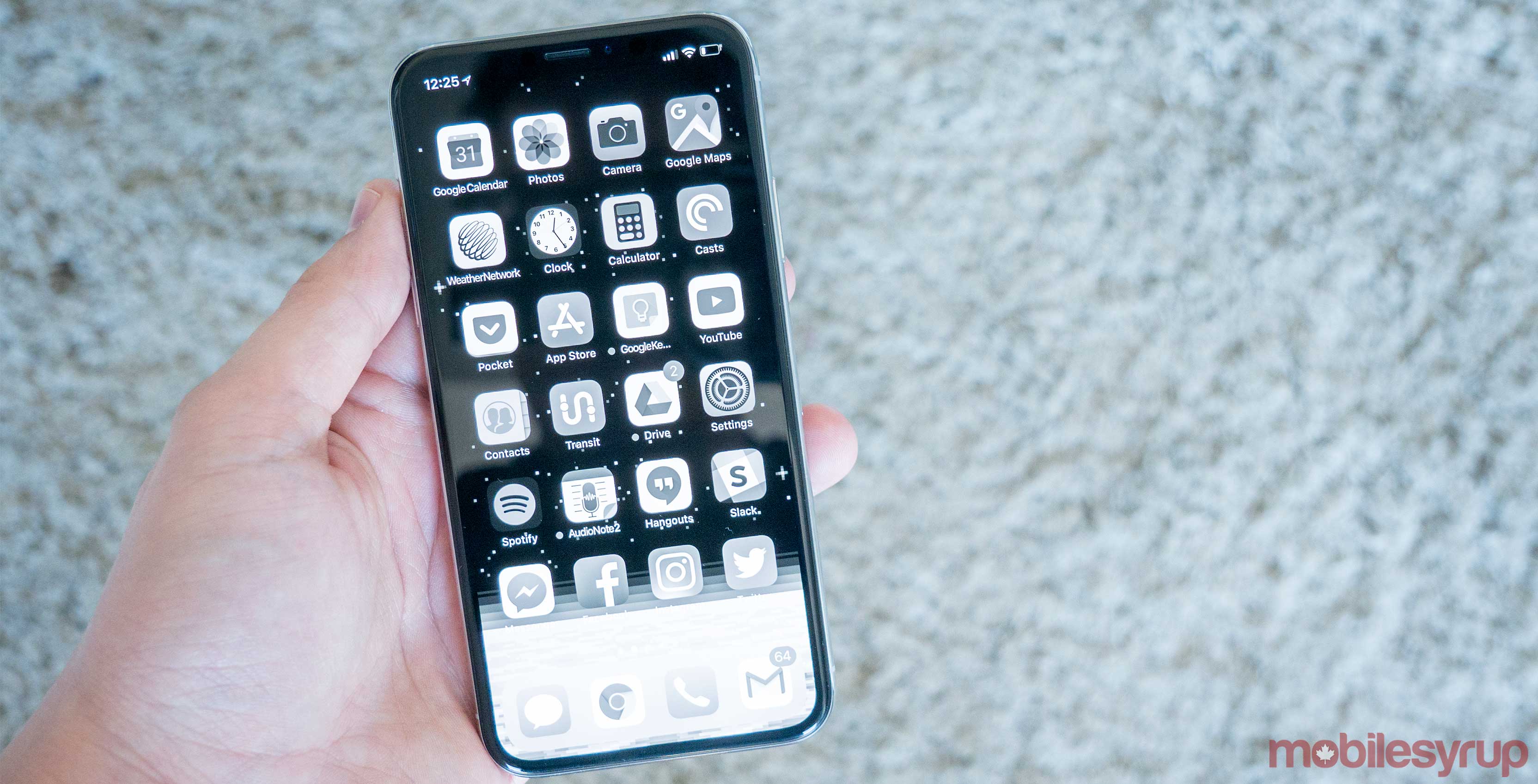 How to enable the iPhone X's greyscale option to significantly extend  battery uptime