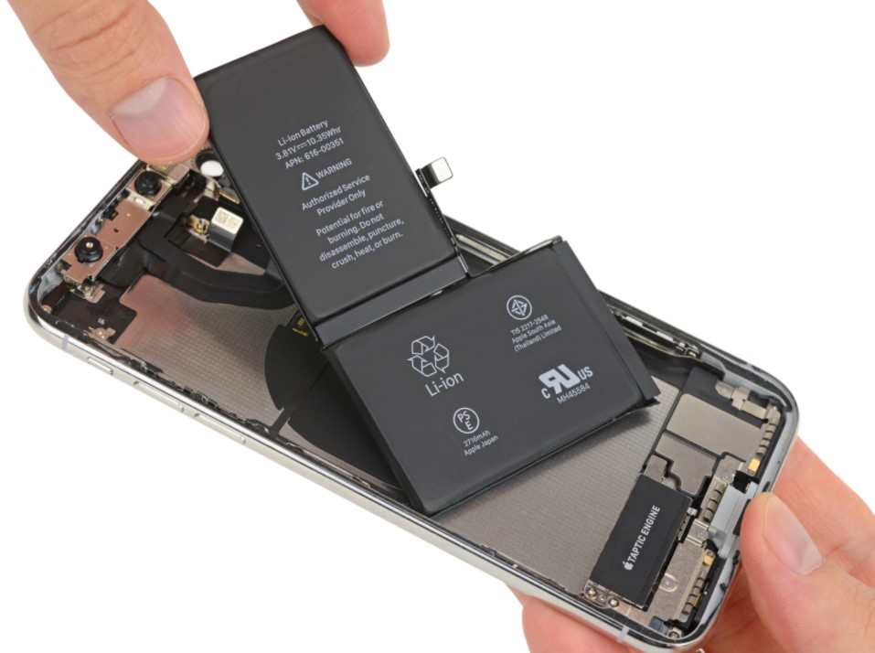 Image of the iPhone X's two-cell battery