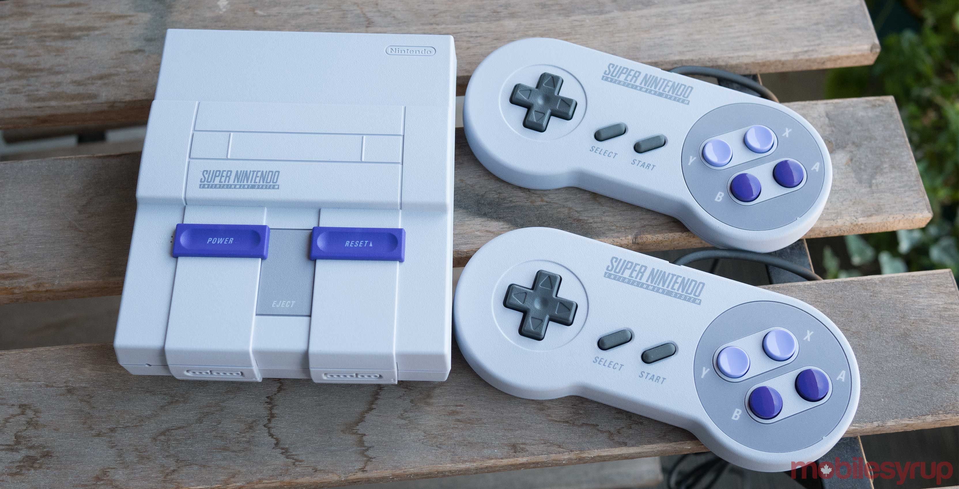 SNES Classic with controllers