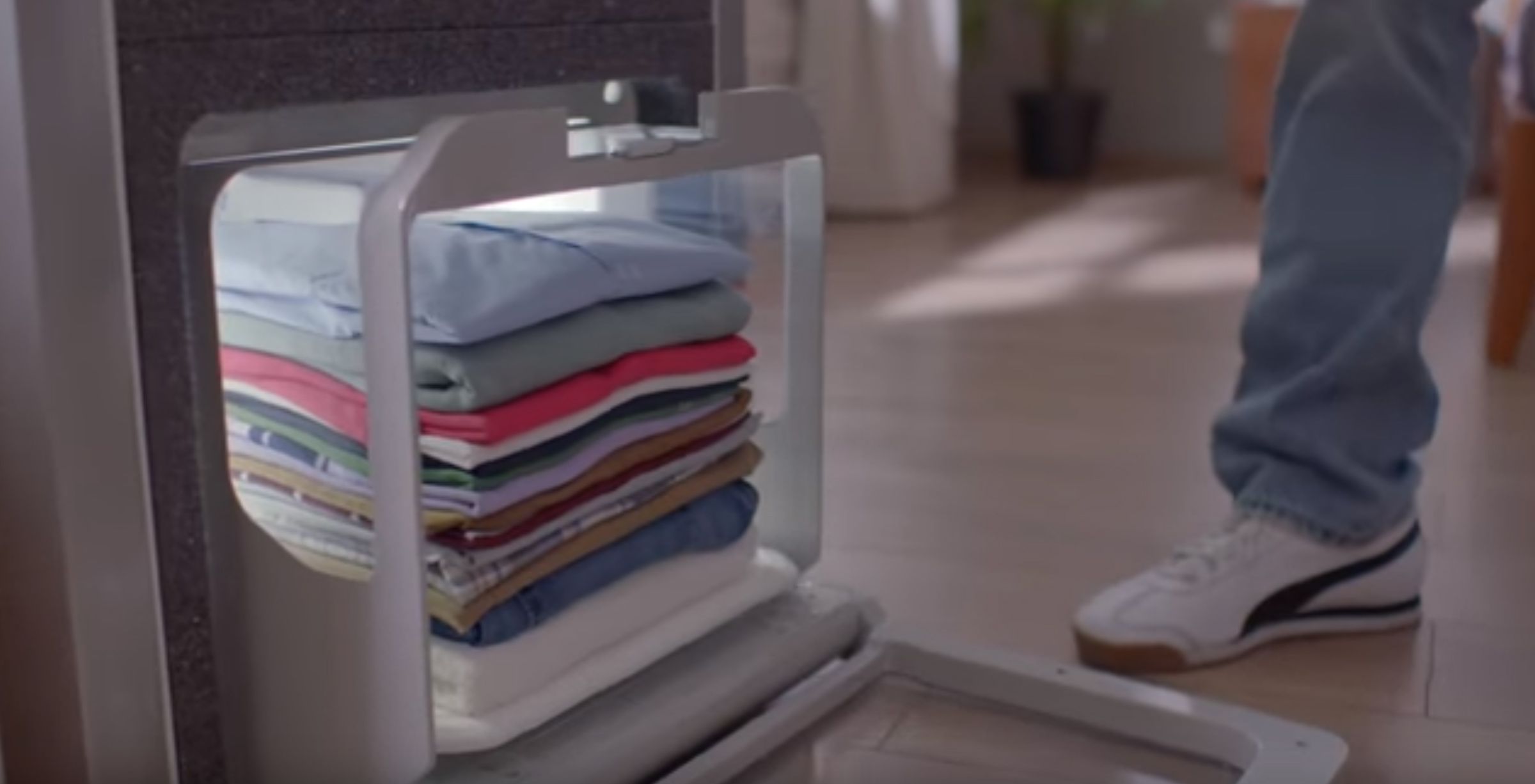 FoldiMate is a robot that folds all your clothing