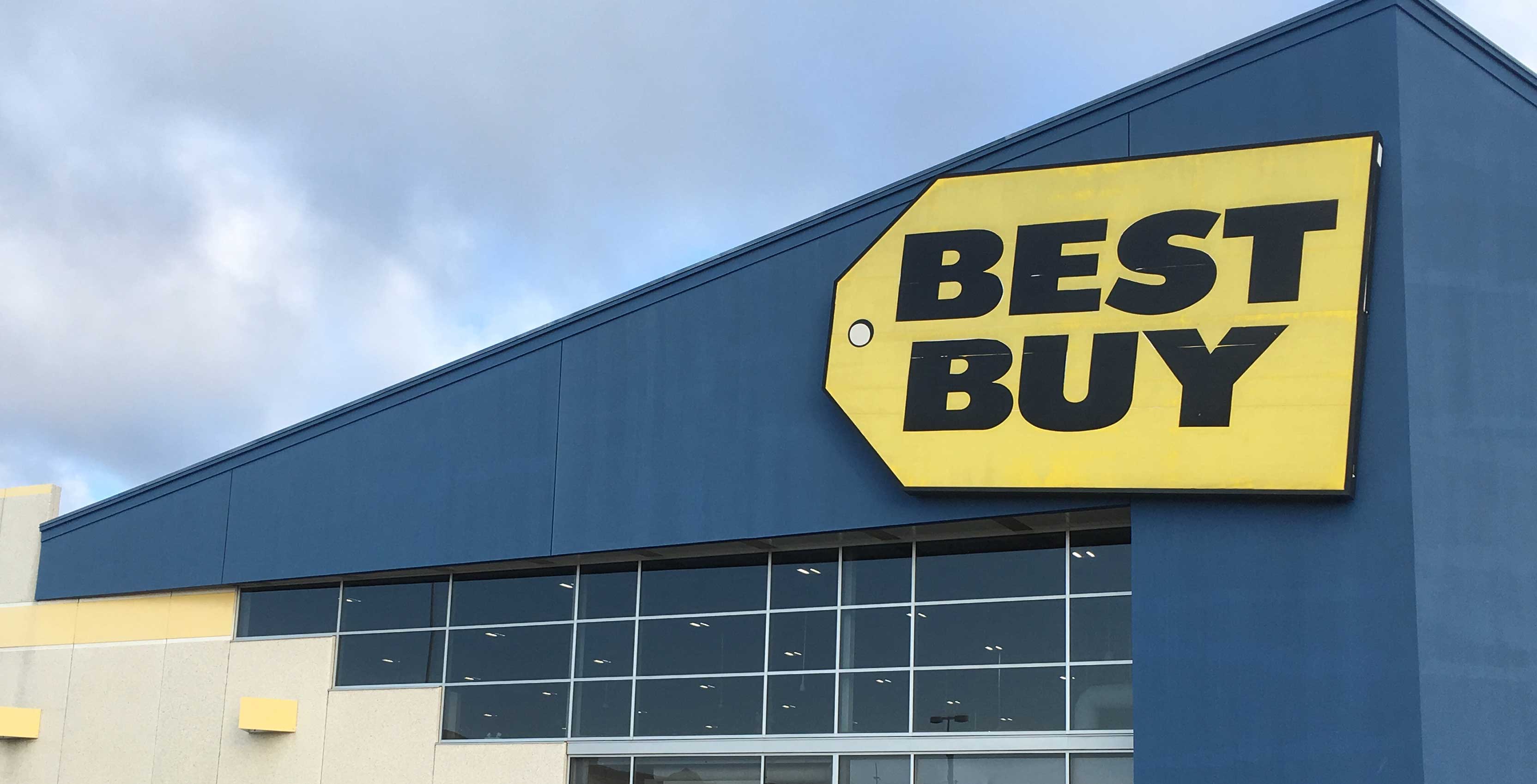 Best Buy Heartland store in Mississauga