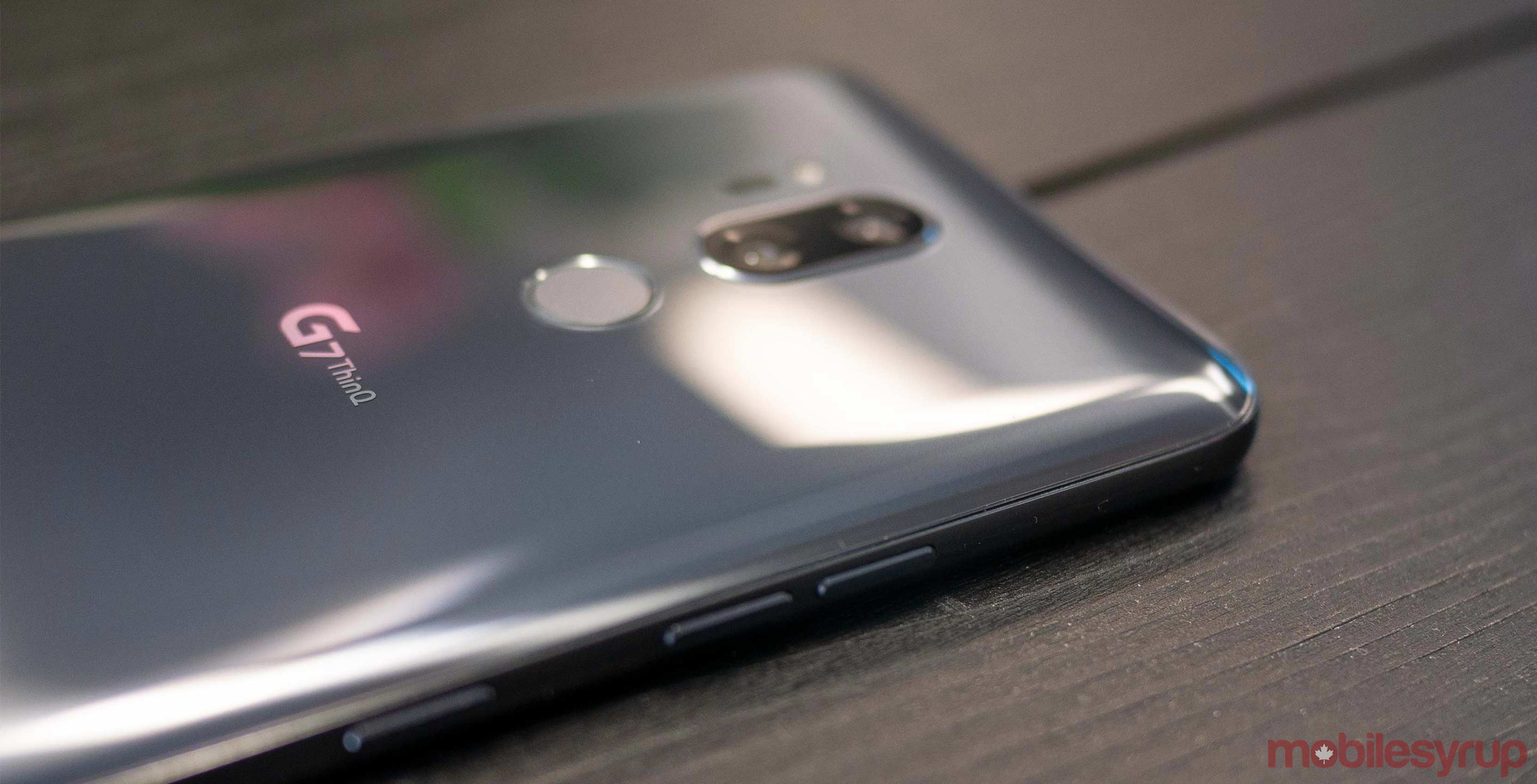 Side view of the LG G7 ThinQ