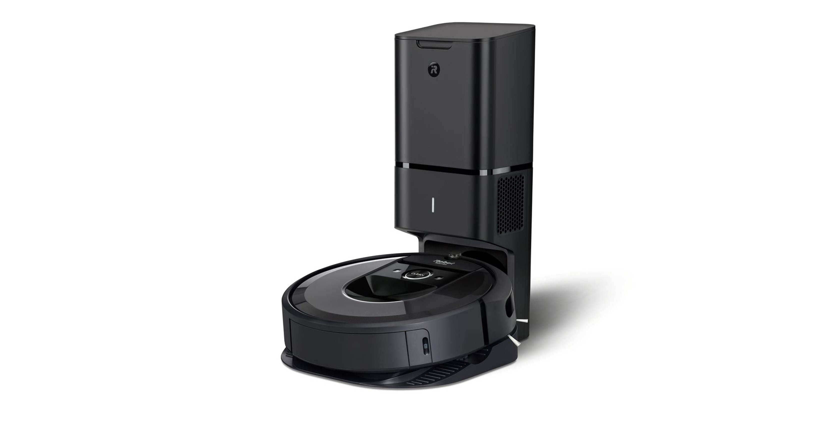 Roomba i7+ and charging base