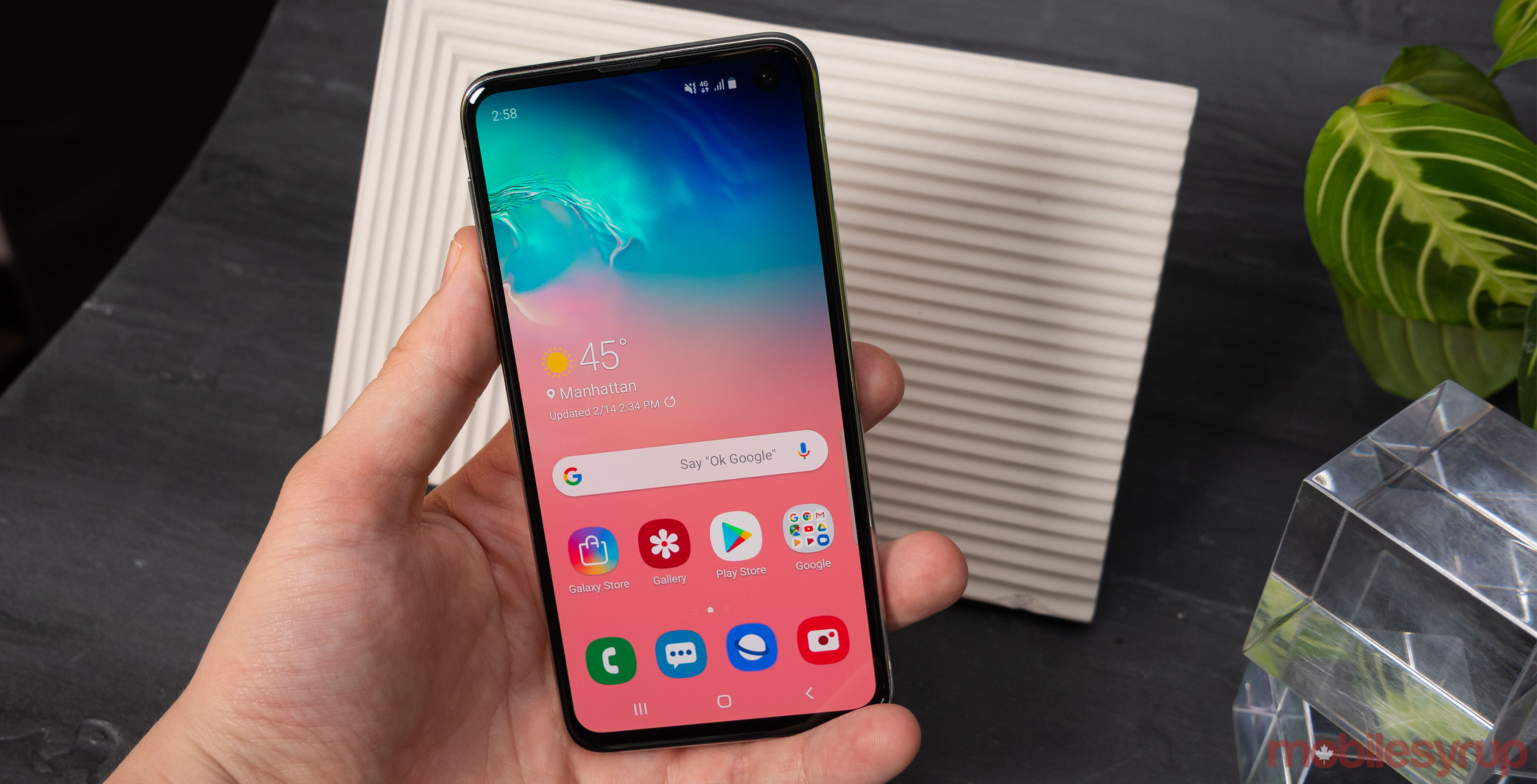 Samsung Galaxy S10 wallpapers are now available to download