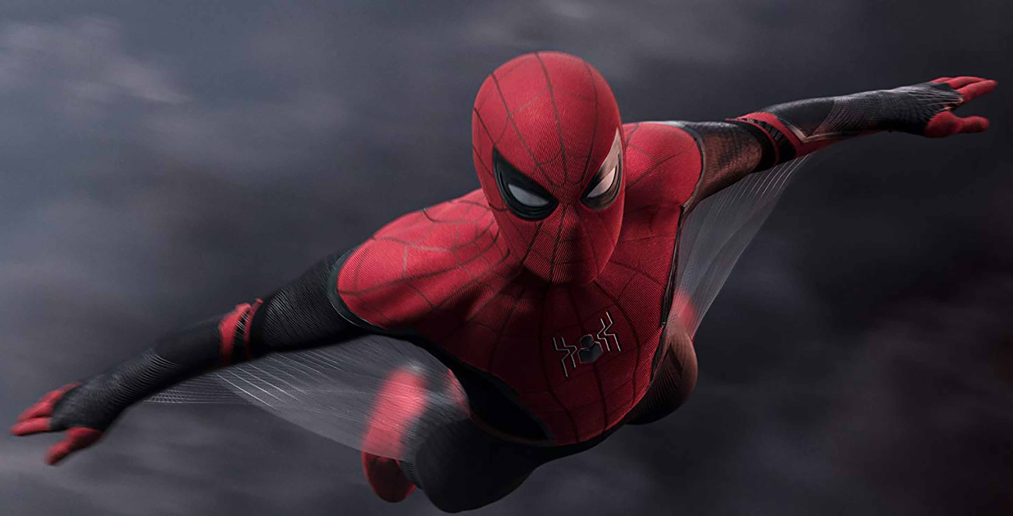 Spider-Man: Far From Home Spidey gliding
