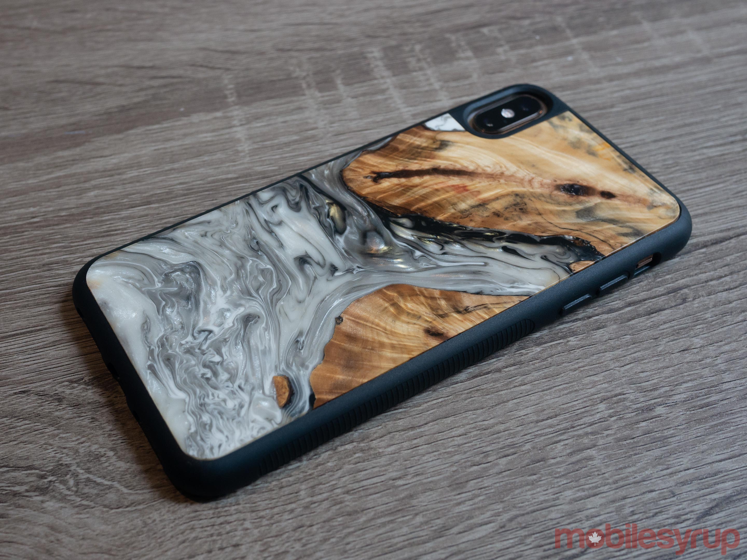 Carved smartphone case side view