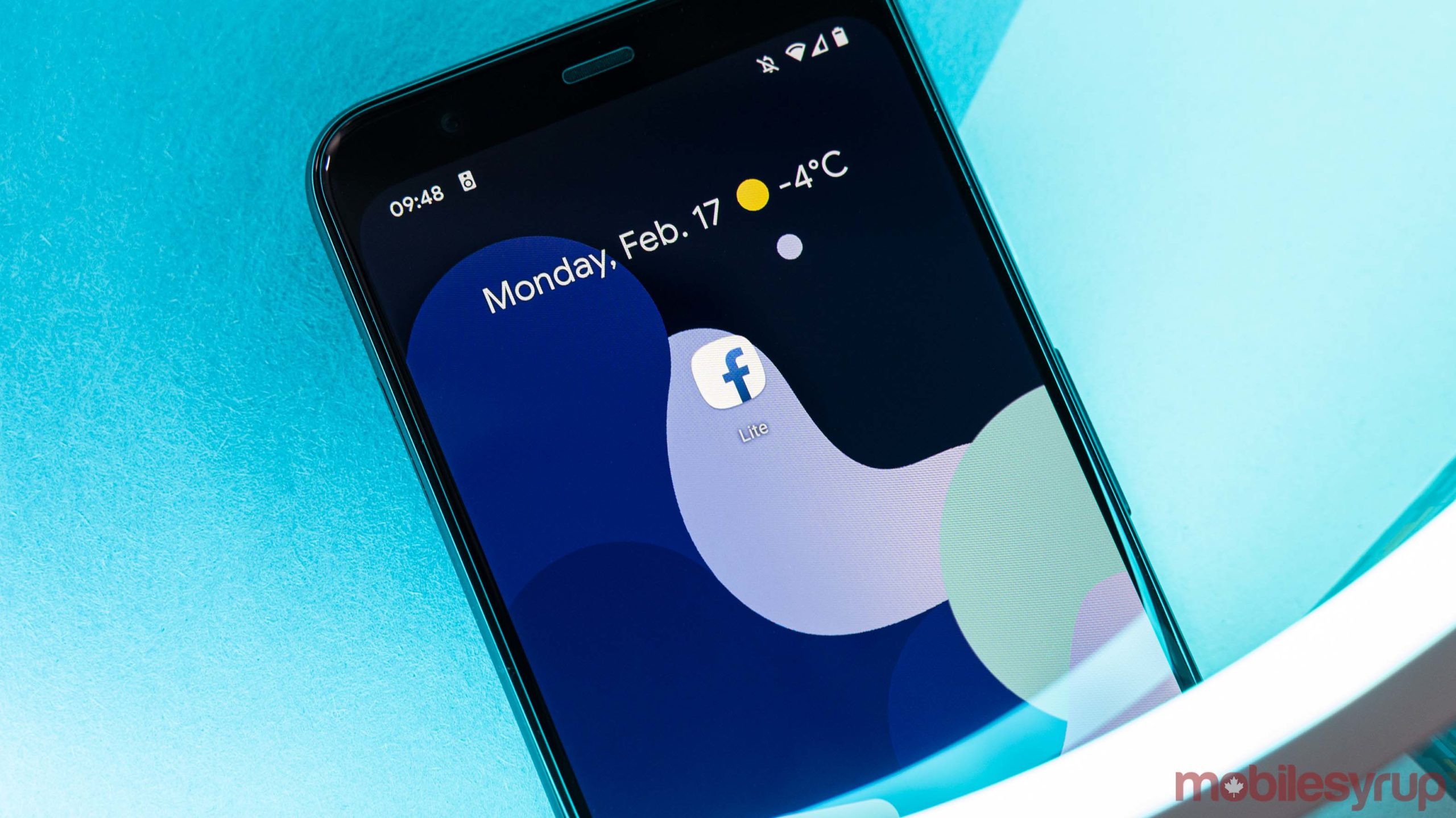 Facebook Lite Is The Latest Facebook App To Get Dark Mode