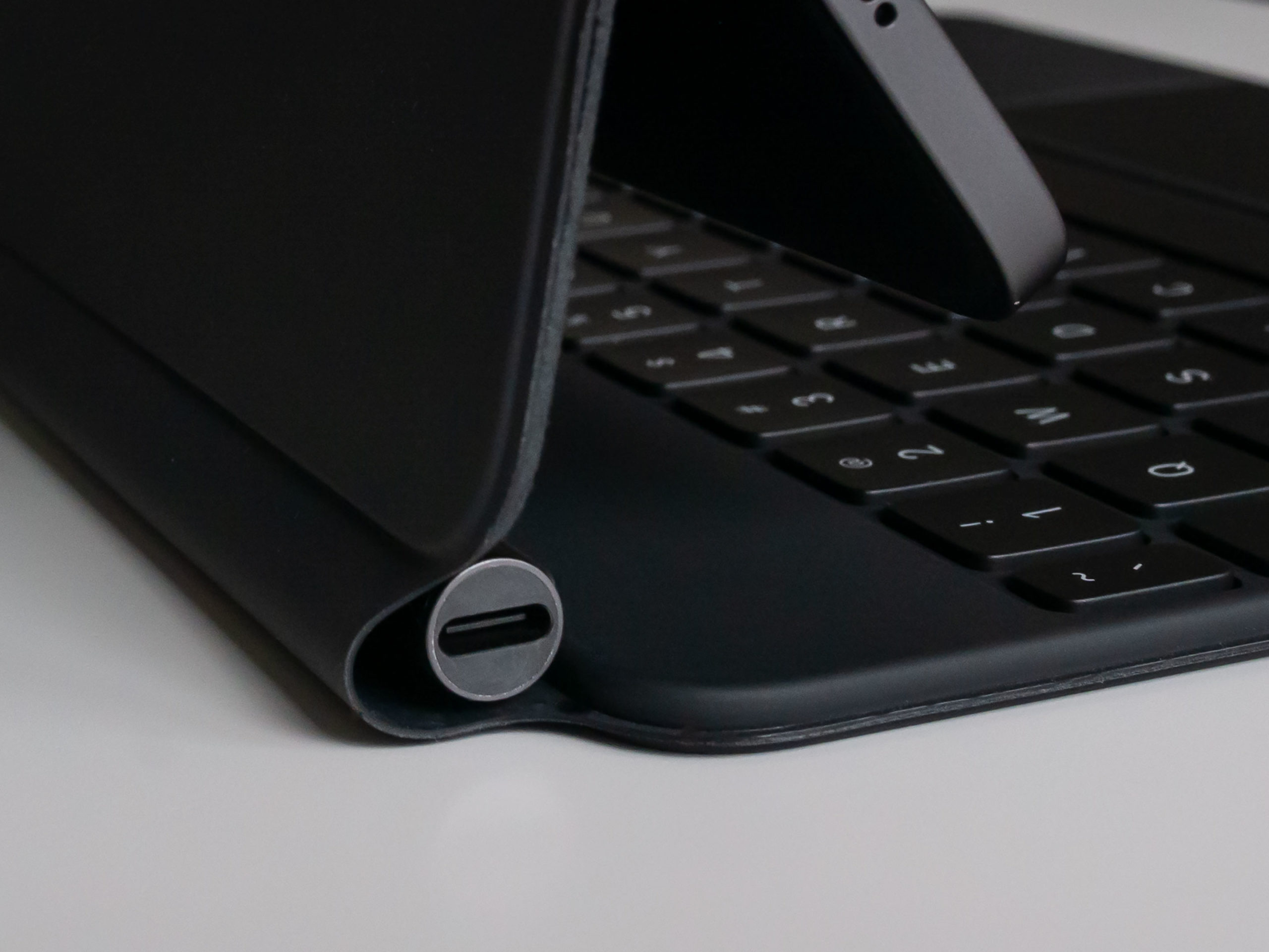 Bedrag Ti år Trolley Apple's Magic Keyboard makes the iPad Pro a viable laptop replacement