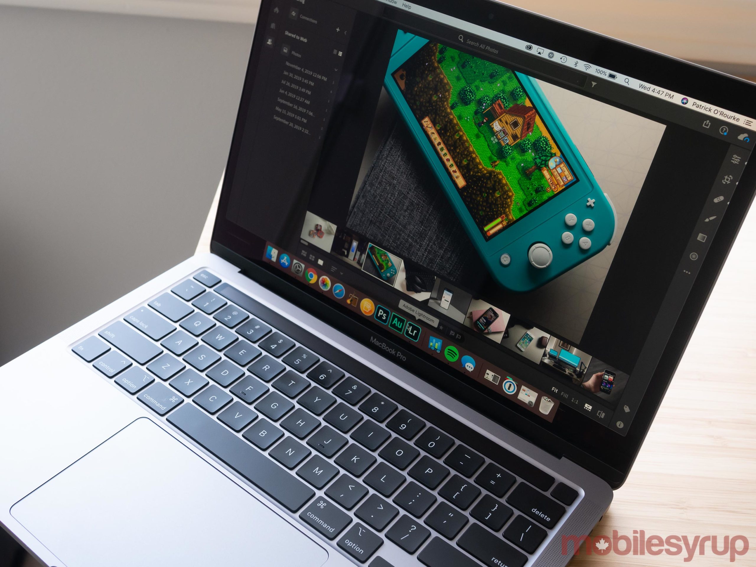 13-inch MacBook Pro (2020) running Lightroom CC