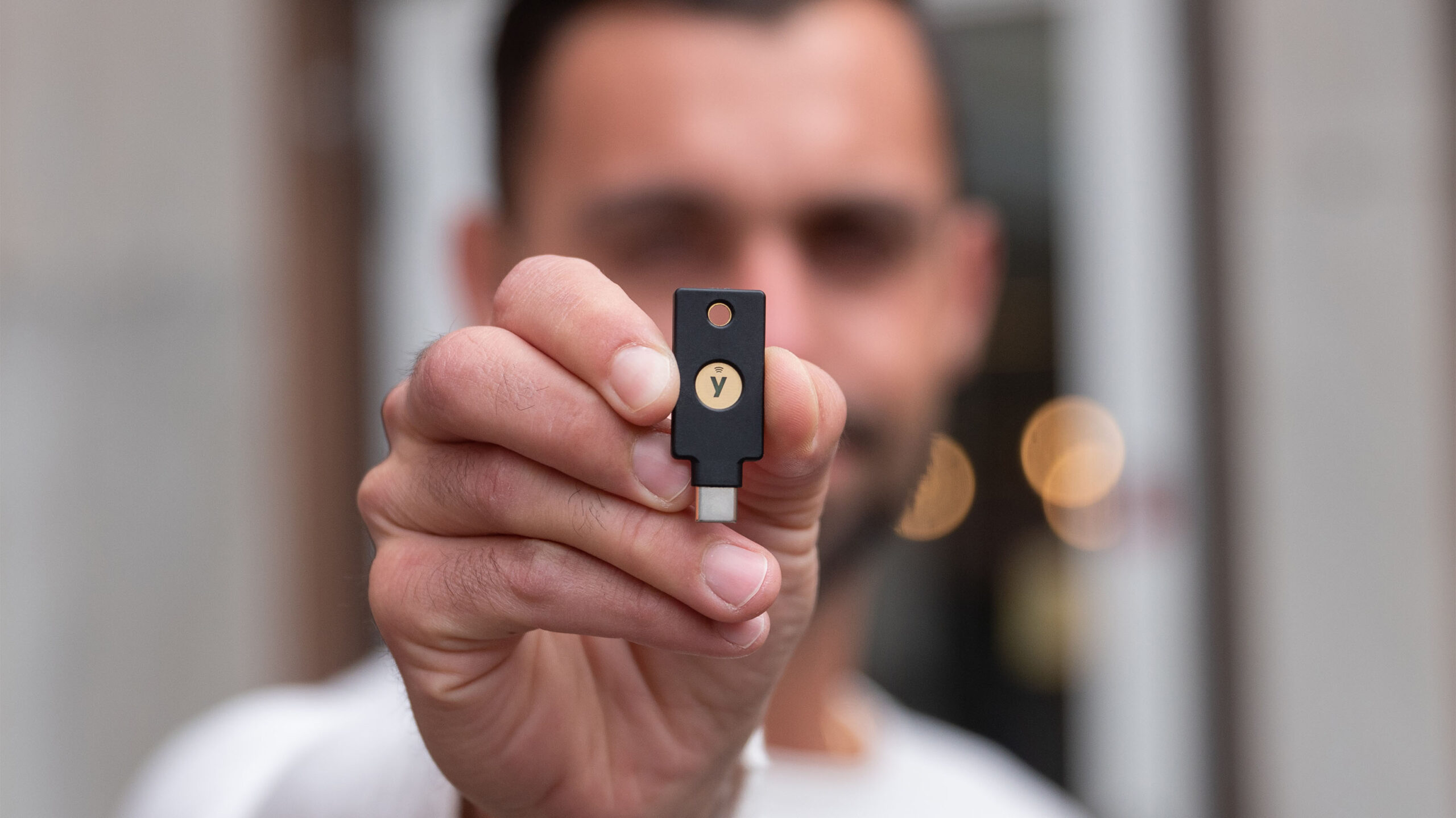 yubikey with iphone