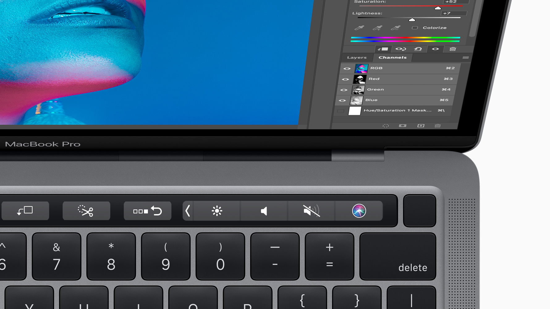 Apple reveals new 13-inch MacBook Pro with M1