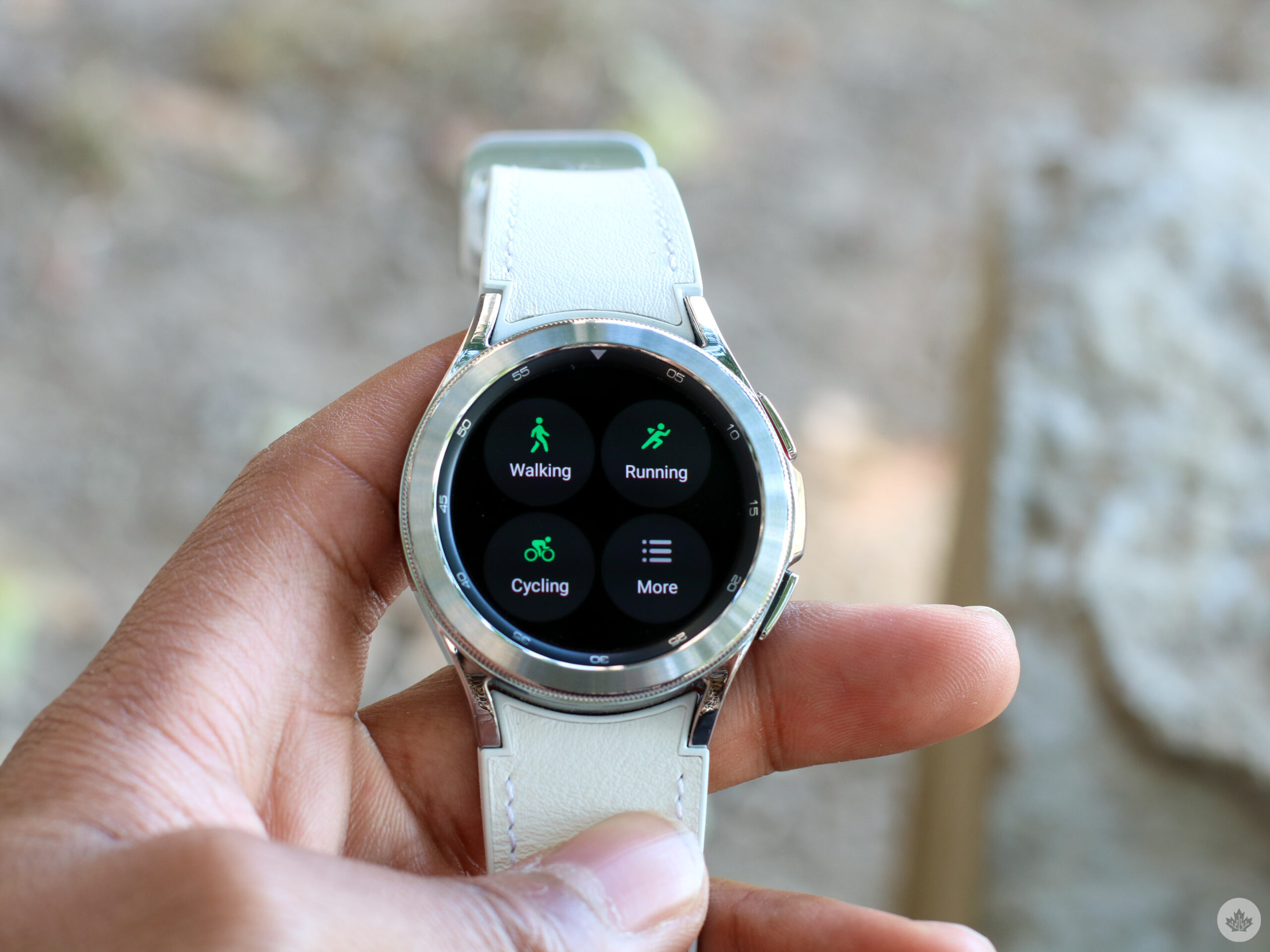 Galaxy watch 2024. Samsung watch 4 42mm. Samsung Galaxy watch 4 Classic 42mm. Samsung Galaxy watch4 Classic 42 мм. Смарт-часы Samsung Galaxy watch4 Classic 42mm.
