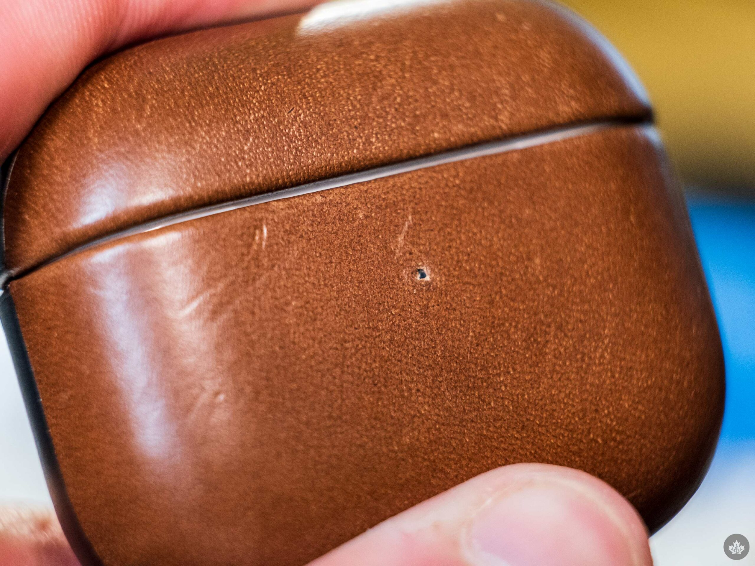Legacy stapel Verzorger Check out Nomad's new leather 3rd-gen AirPods case