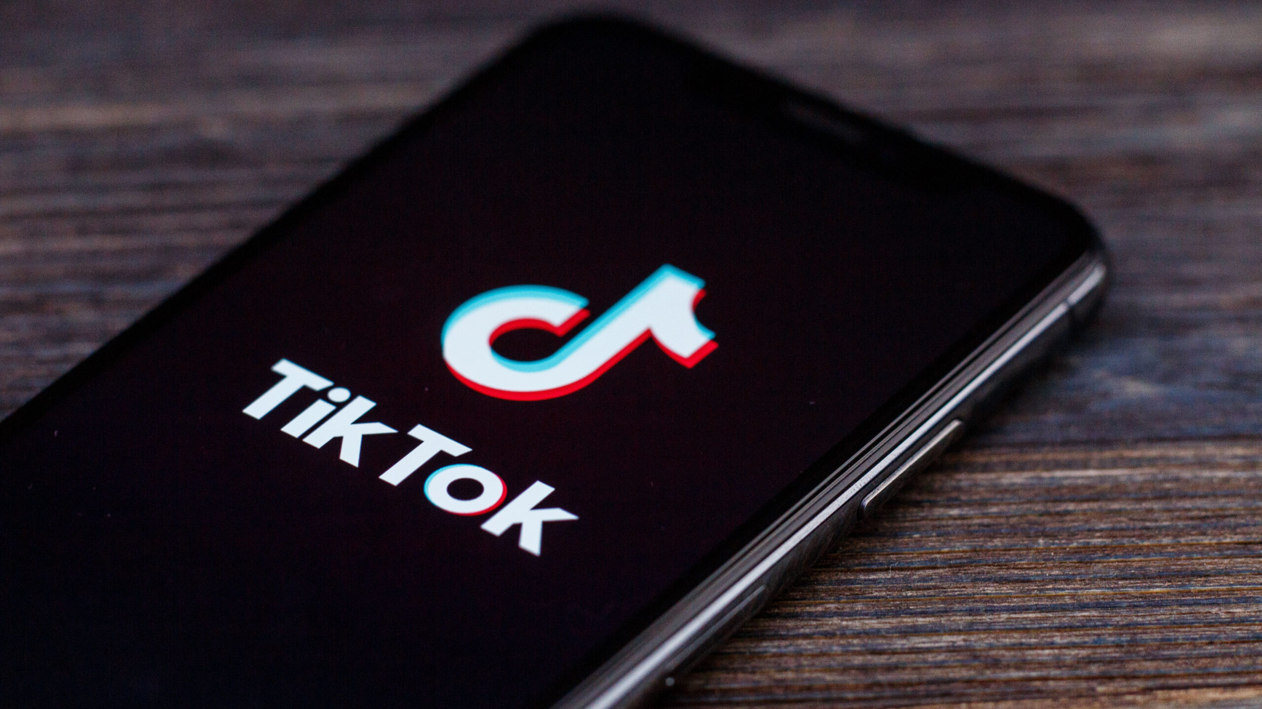 Federal government devices won’t have access to TikTok come March 1st