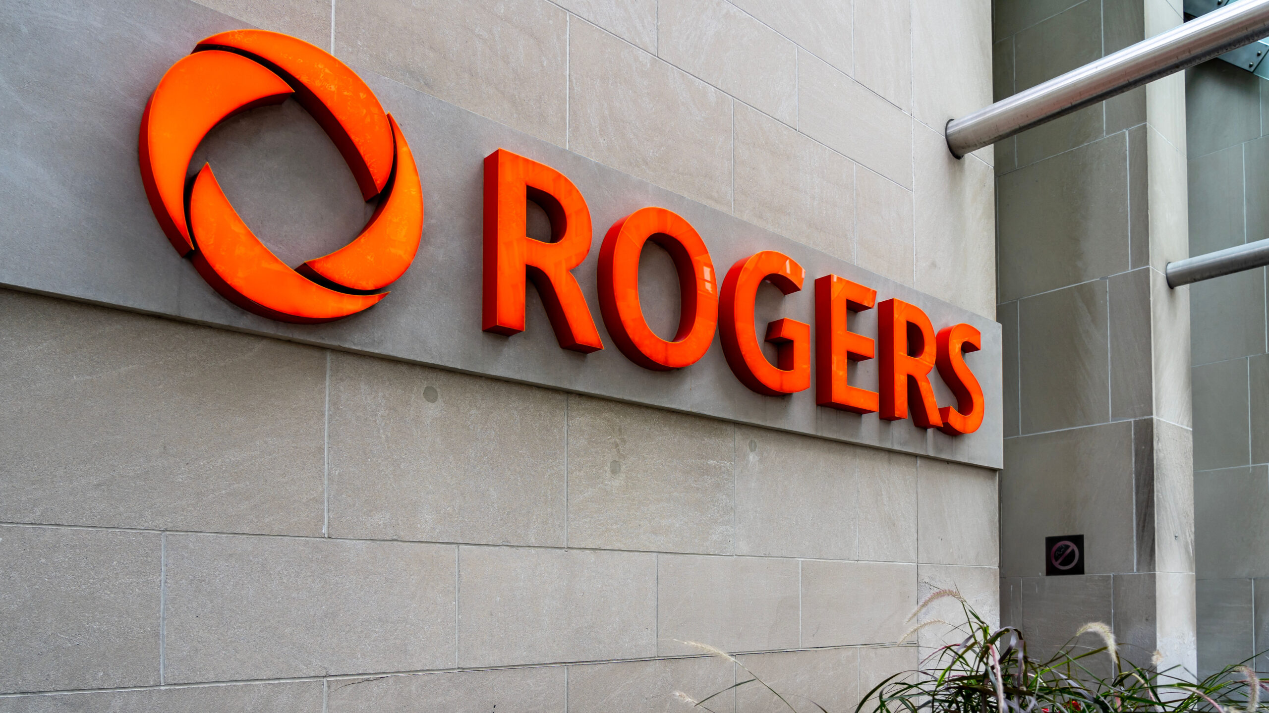 Tony Staffieri appointed indefinite CEO of Rogers Communications thumbnail