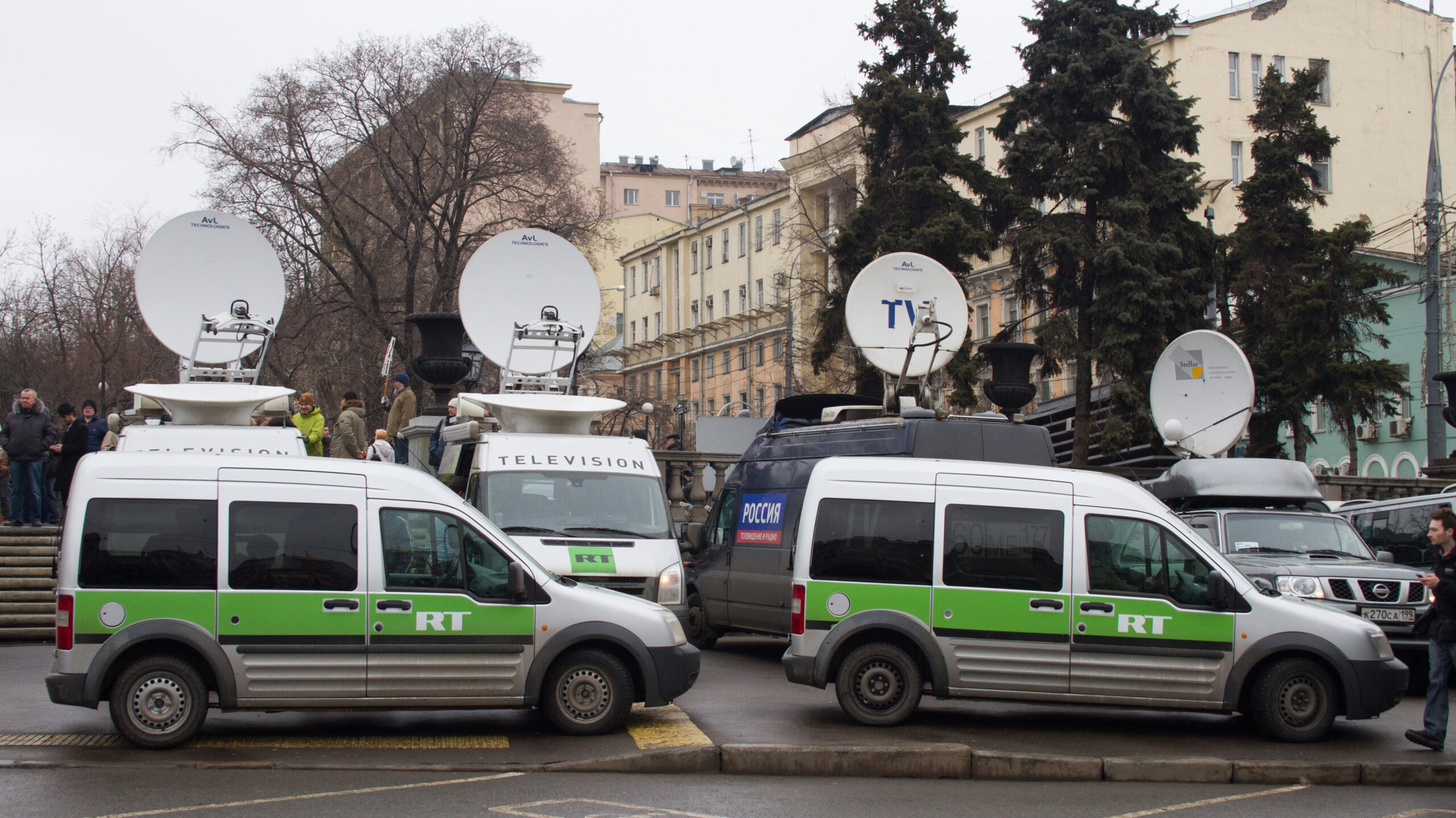 CRTC pulls RT and RT France off Canadian airwaves