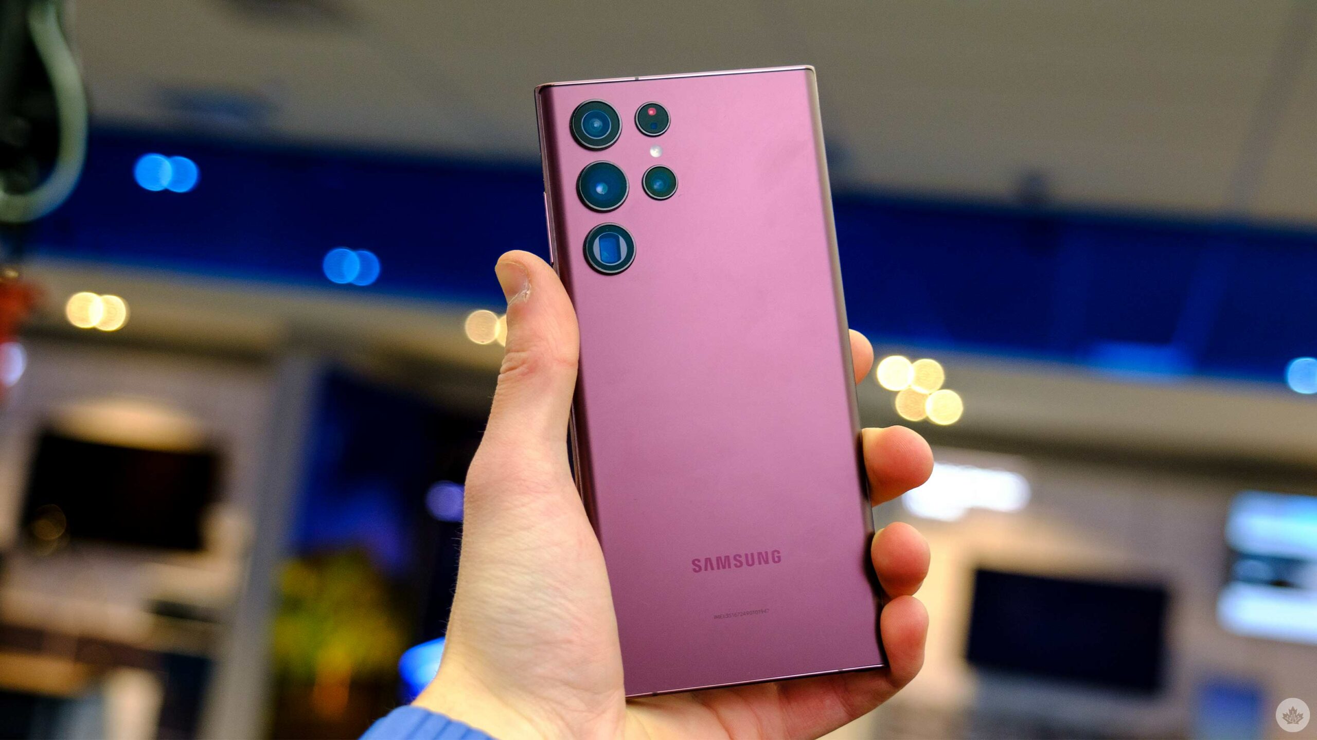  Samsung Electronics Galaxy S22 Ultra Smartphone