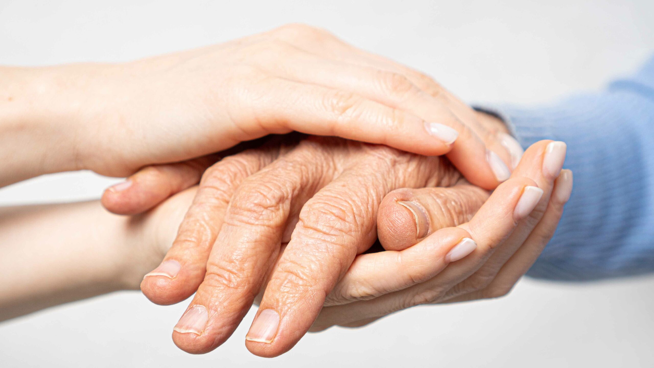 Caregiver Aware proporciona controles de bienestar para personas mayores sin interrumpir su privacidad