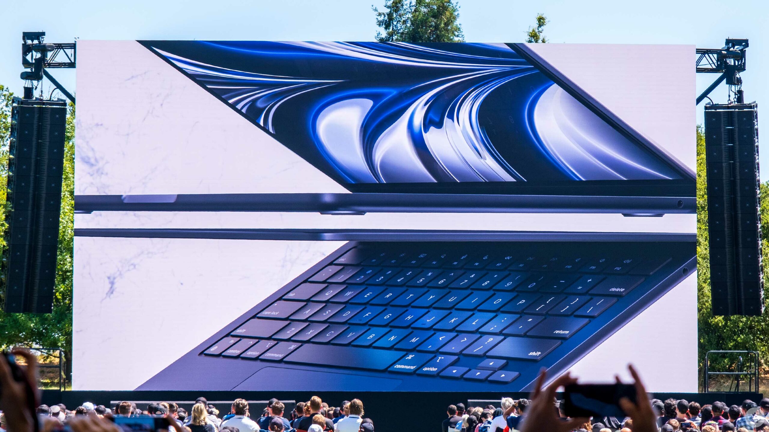 Apple revela MacBook Air con motor M2 con nuevo diseño en WWDC 2022