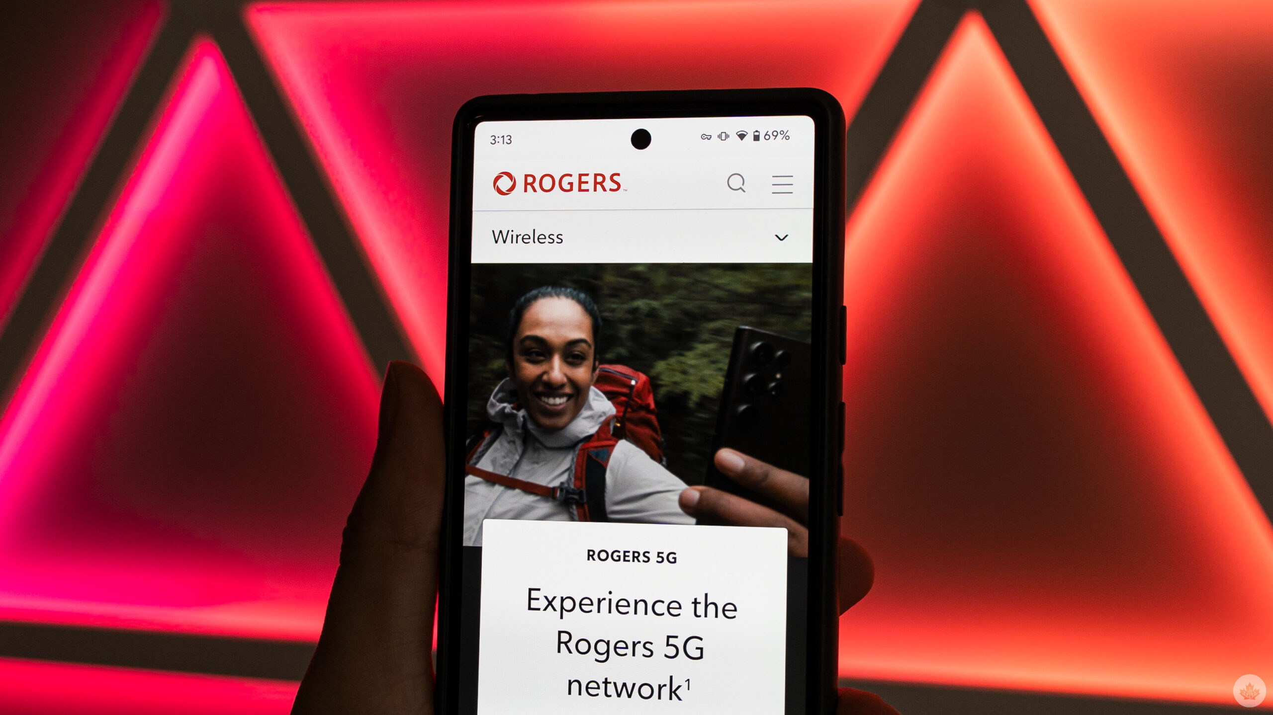 Rogers website on smartphone