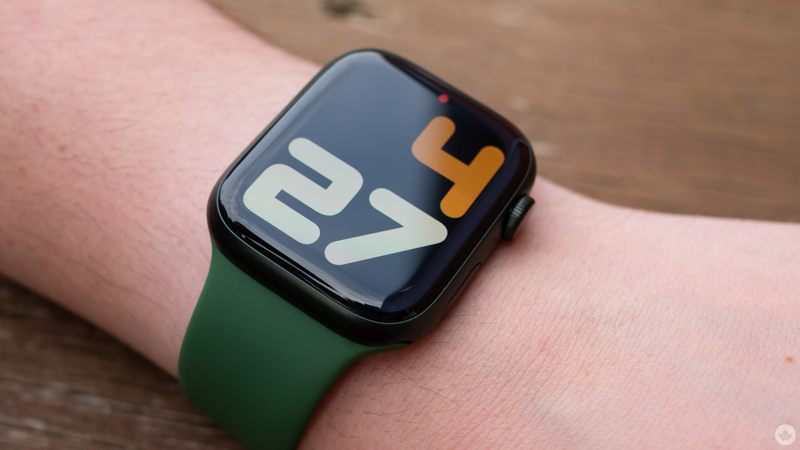 Apple Watch Series 8 podría presentar un nuevo tono de rojo