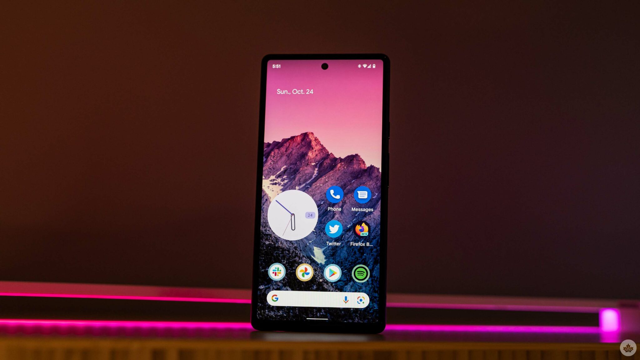 Google Pixel 6 Review: Premium value with hit-or-miss software
