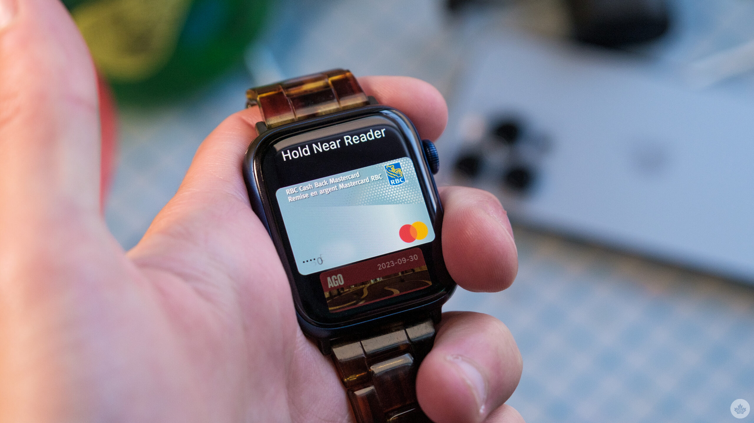 how to use apple pay with amazon