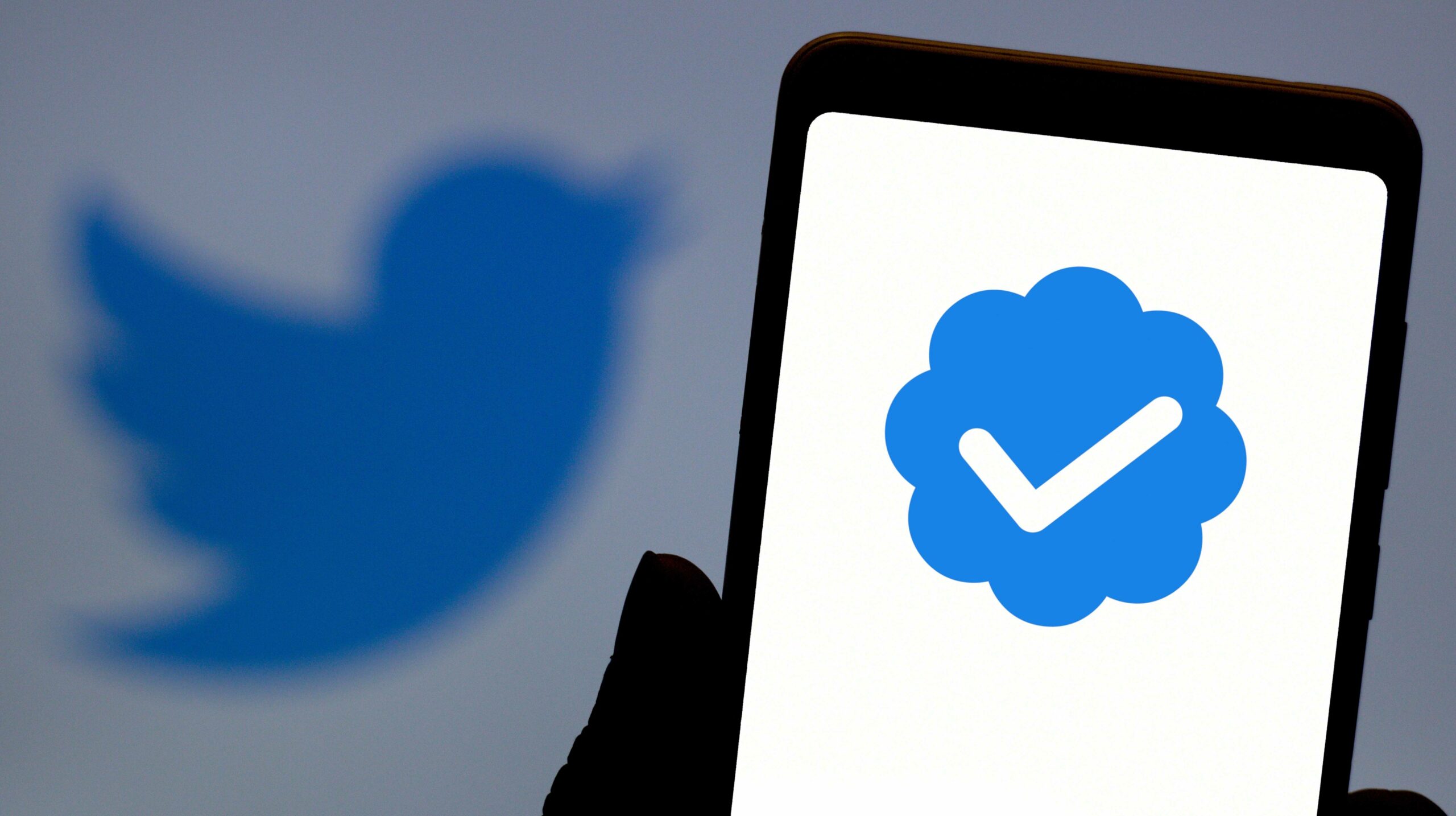 Twitter Blue users get another perk: two-hour video uploads