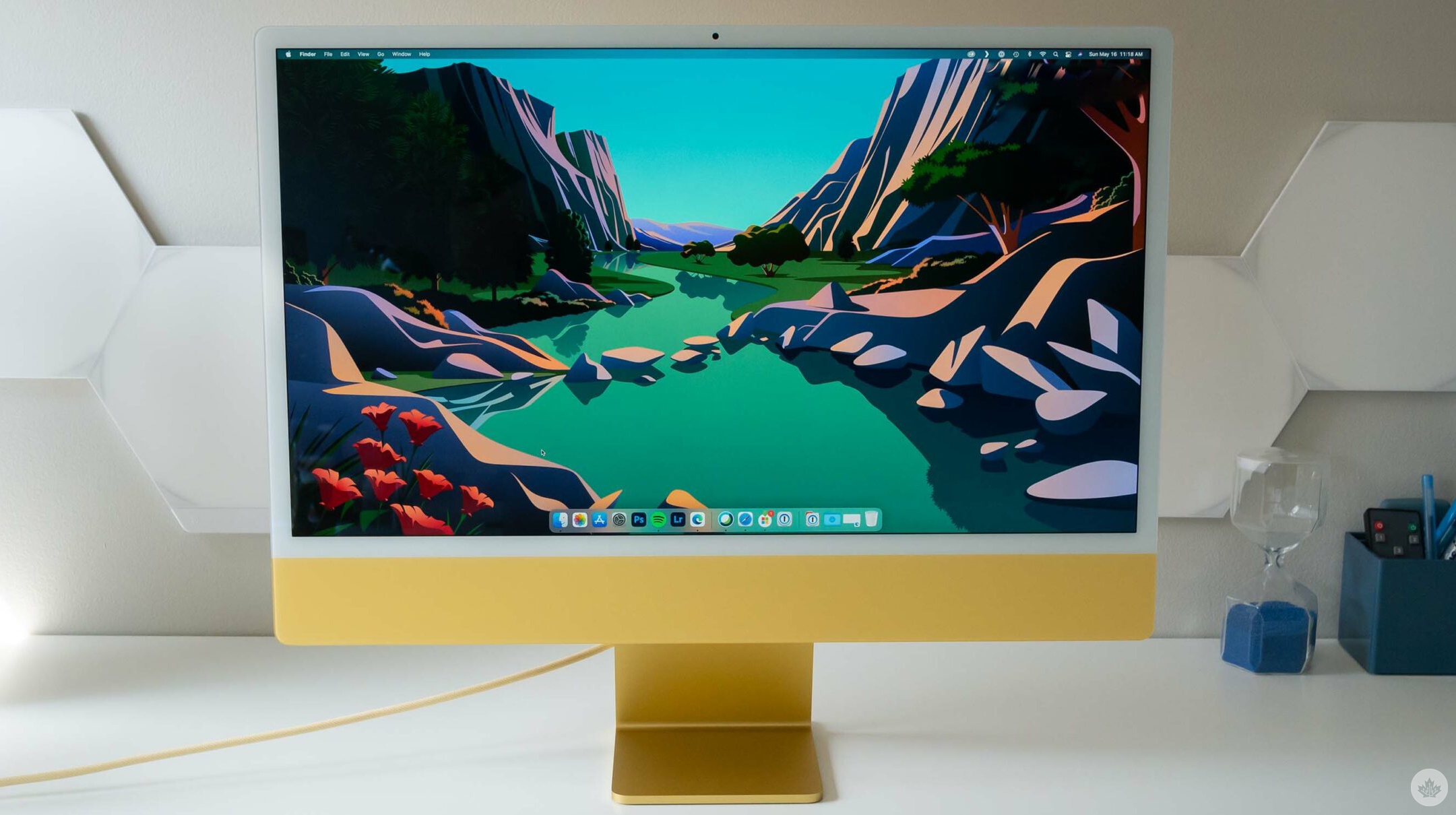 Apple adds self-repair support to recent iMacs