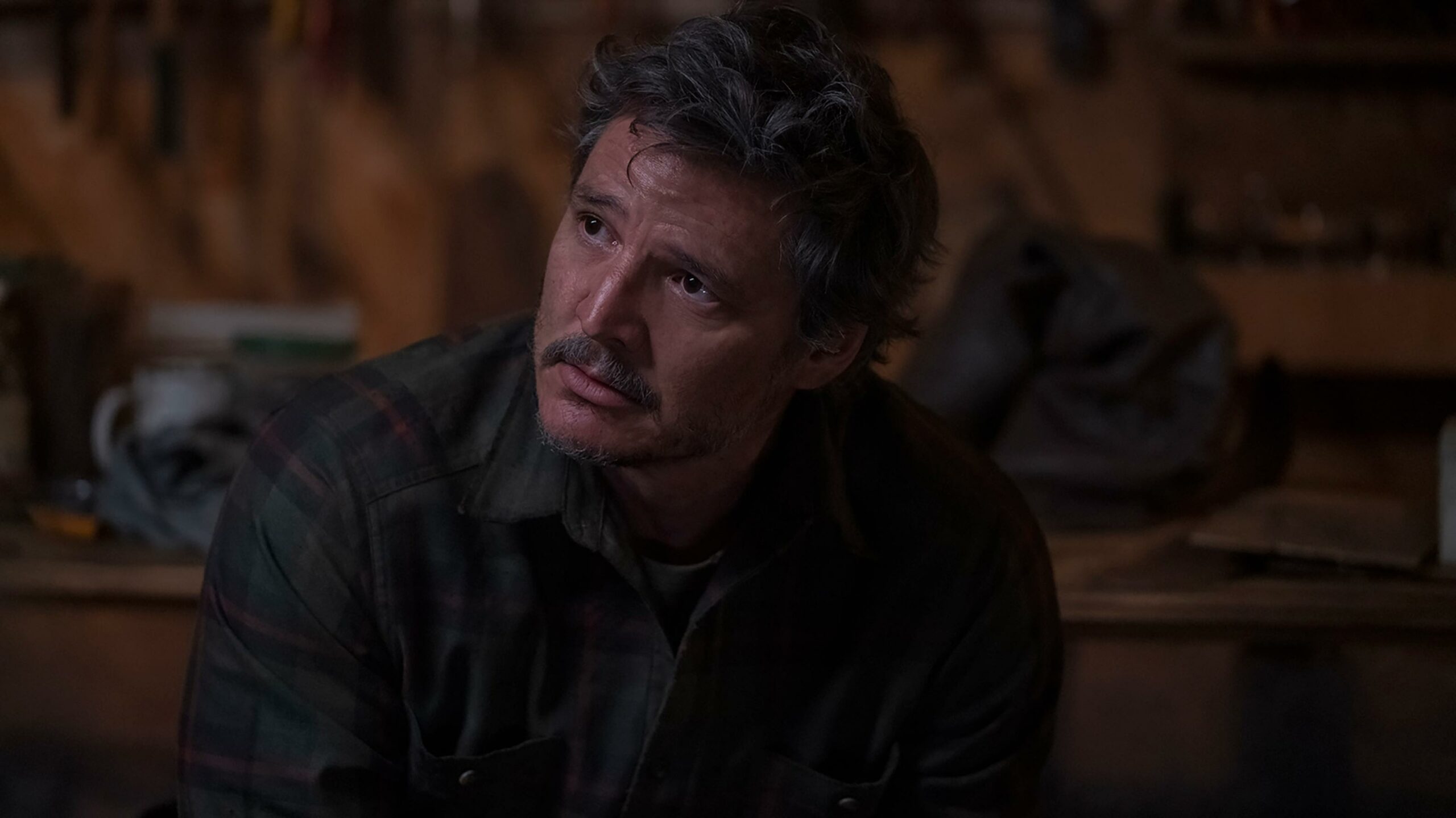 Pedro Pascal And Bella Ramsey In The Last of Us Season 1 4K Ultra HD Mobile