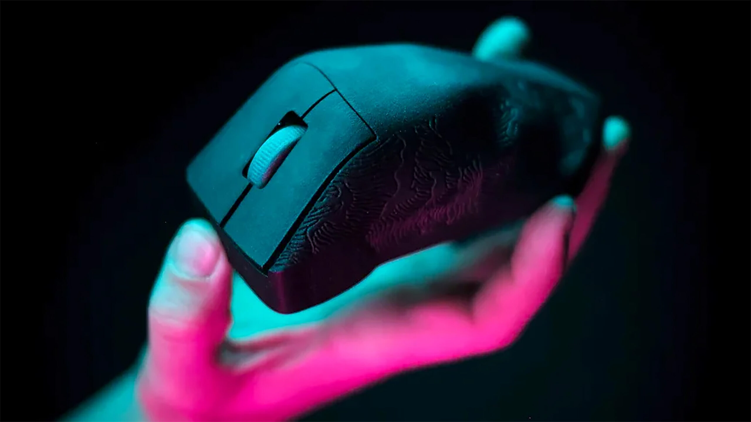 Toronto-based Formify makes a mouse that fits your hand like a glove